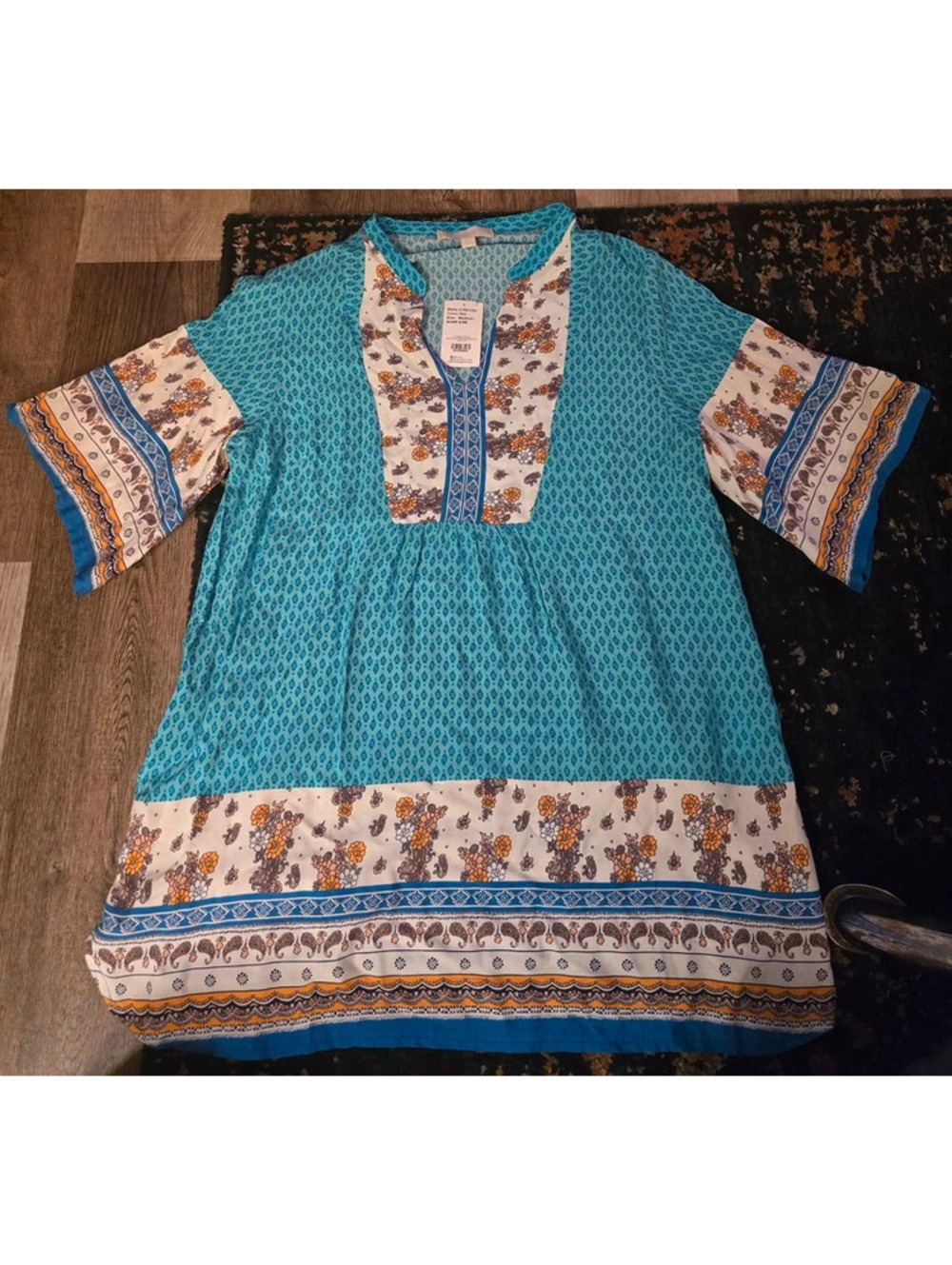 Weekend Suzanne Betro Blue Floral Arabesque Notch Neck Tunic Top - (NWT)